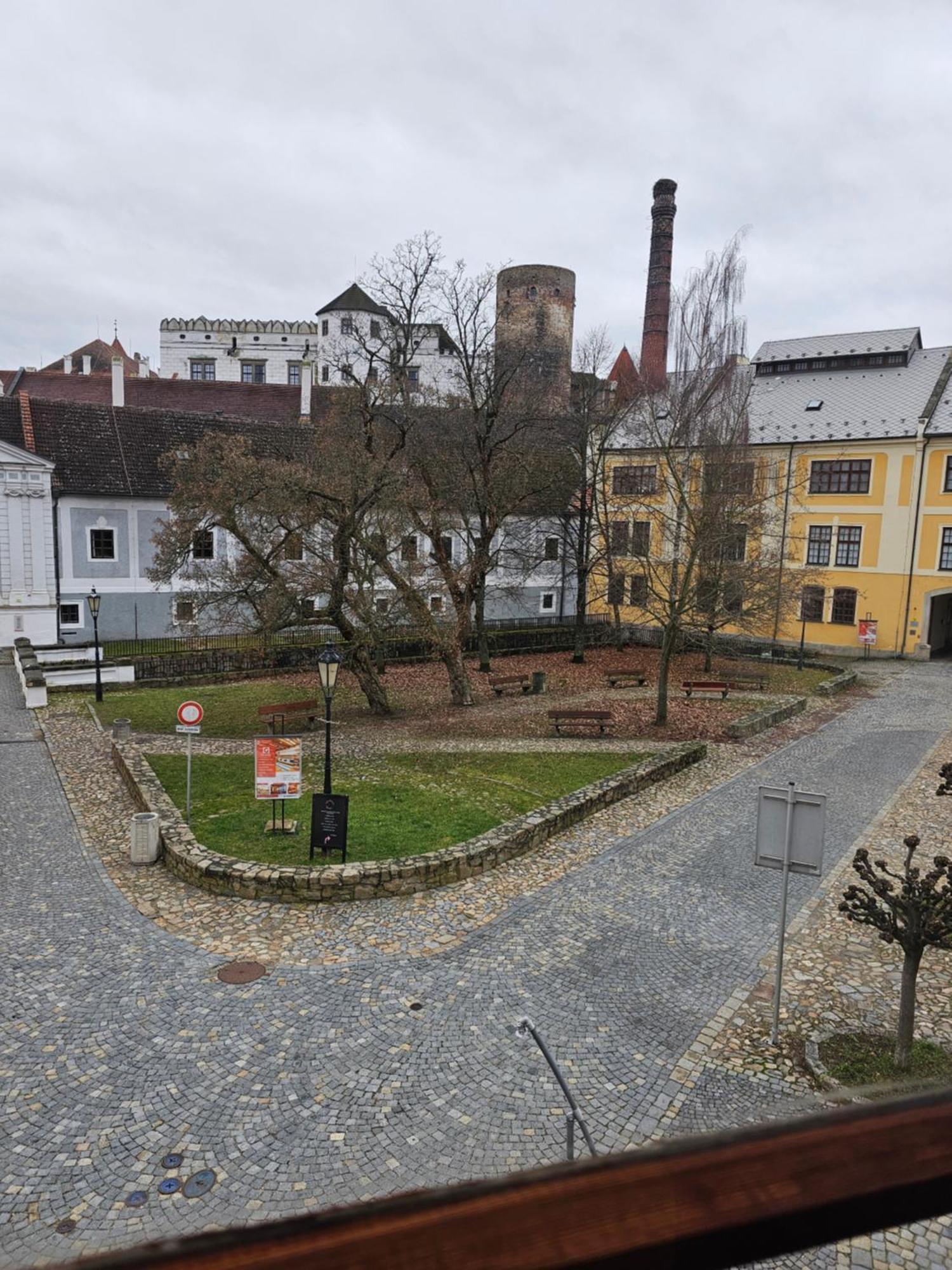 Hotel Bílá Paní Jindřichŭv Hradec Quarto foto